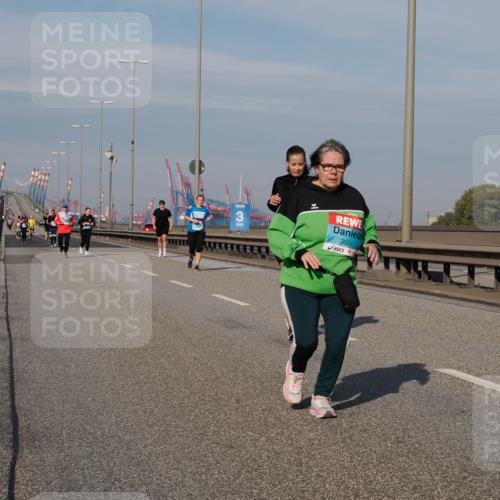 03.10.2025 - Köhlbrandbrückenlauf Fabian Wolf http://msf.ph/oto/9085714 03.10.2025 10:20:32 Position 3 3, 3624 meine-sportfotos.de