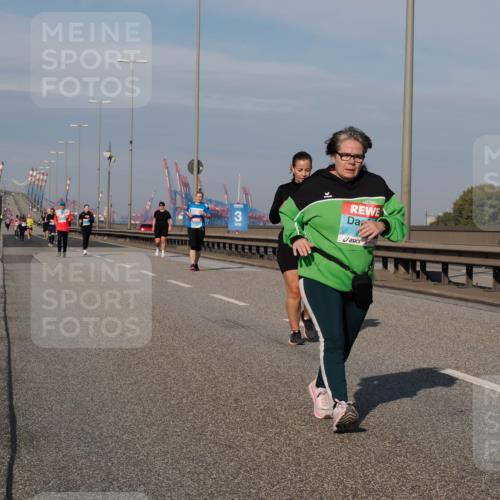 03.10.2025 - Köhlbrandbrückenlauf Fabian Wolf http://msf.ph/oto/9085722 03.10.2025 10:20:33 Position 3 3 meine-sportfotos.de