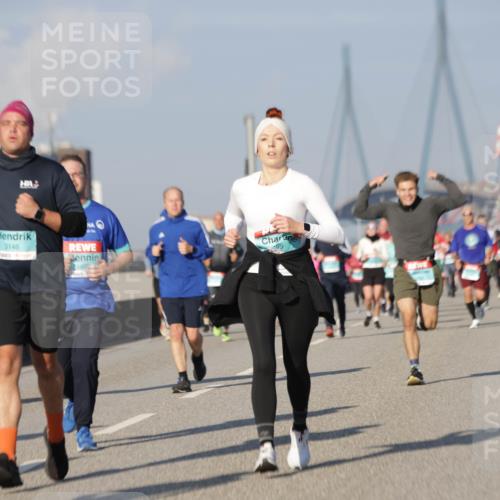 03.10.2025 - Köhlbrandbrückenlauf Jannik Wohlers http://msf.ph/oto/9085732 03.10.2025 09:56:59 Position 3 3146, 69 meine-sportfotos.de