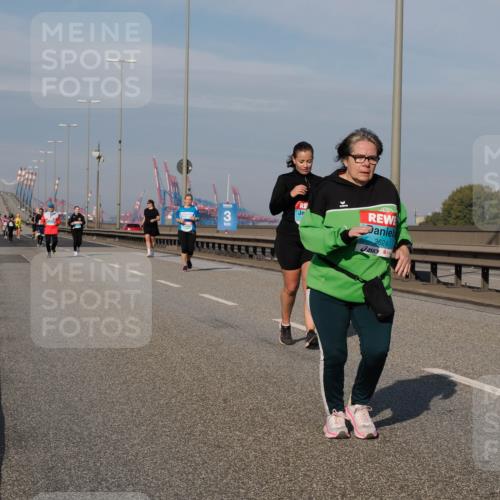 03.10.2025 - Köhlbrandbrückenlauf Fabian Wolf http://msf.ph/oto/9085736 03.10.2025 10:20:33 Position 3 3624 meine-sportfotos.de