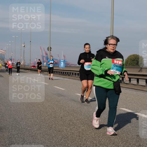 03.10.2025 - Köhlbrandbrückenlauf Fabian Wolf http://msf.ph/oto/9085746 03.10.2025 10:20:33 Position 3 3, 3098, 3624 meine-sportfotos.de