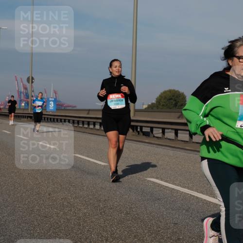 03.10.2025 - Köhlbrandbrückenlauf Fabian Wolf http://msf.ph/oto/9085770 03.10.2025 10:20:34 Position 3 3098, 3624 meine-sportfotos.de
