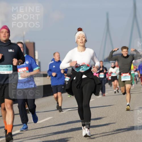 03.10.2025 - Köhlbrandbrückenlauf Jannik Wohlers http://msf.ph/oto/9085774 03.10.2025 09:56:59 Position 3 3146, 69 meine-sportfotos.de