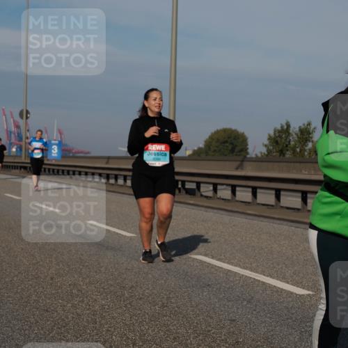 03.10.2025 - Köhlbrandbrückenlauf Fabian Wolf http://msf.ph/oto/9085785 03.10.2025 10:20:34 Position 3 3, 3098 meine-sportfotos.de