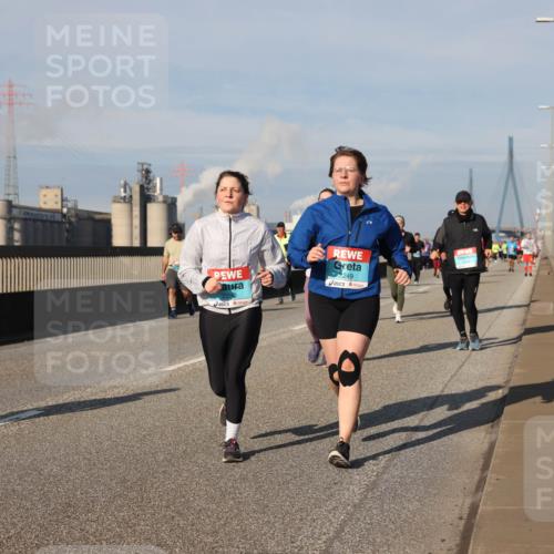 03.10.2025 - Köhlbrandbrückenlauf Lena Gebhardt http://msf.ph/oto/9085806 03.10.2025 10:05:40 Position 2 2250, 2249 meine-sportfotos.de