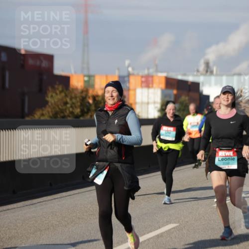 03.10.2025 - Köhlbrandbrückenlauf Jannik Wohlers http://msf.ph/oto/9085852 03.10.2025 10:07:37 Position 3 2050 meine-sportfotos.de