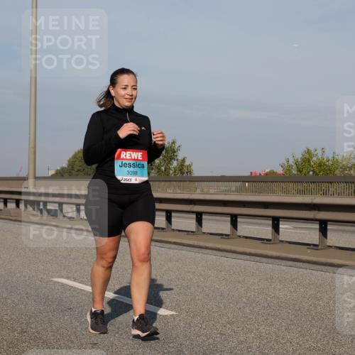 03.10.2025 - Köhlbrandbrückenlauf Fabian Wolf http://msf.ph/oto/9085858 03.10.2025 10:20:36 Position 3 3098 meine-sportfotos.de