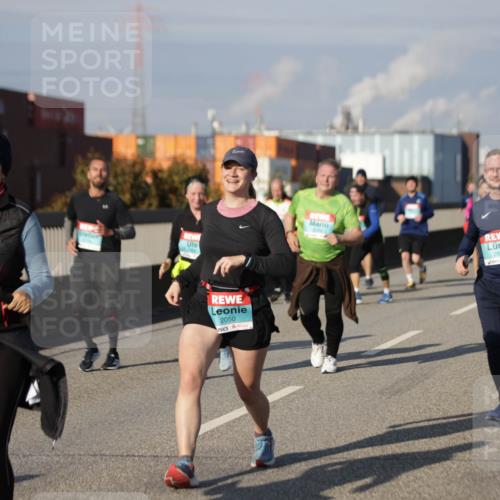 03.10.2025 - Köhlbrandbrückenlauf Jannik Wohlers http://msf.ph/oto/9085918 03.10.2025 10:07:38 Position 3 2050, 2509 meine-sportfotos.de