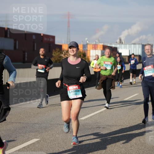 03.10.2025 - Köhlbrandbrückenlauf Jannik Wohlers http://msf.ph/oto/9085939 03.10.2025 10:07:39 Position 3 2050, 2509 meine-sportfotos.de