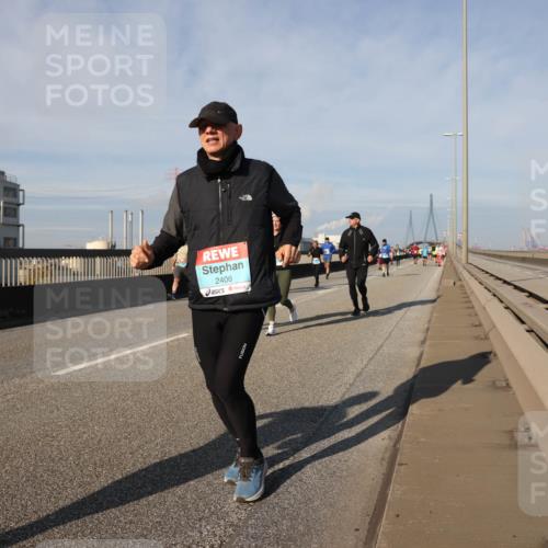 03.10.2025 - Köhlbrandbrückenlauf Lena Gebhardt http://msf.ph/oto/9085950 03.10.2025 10:05:44 Position 2 2406 meine-sportfotos.de