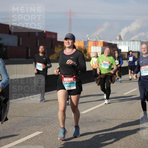 03.10.2025 - Köhlbrandbrückenlauf Jannik Wohlers http://msf.ph/oto/9085955 03.10.2025 10:07:39 Position 3 2050, 2509 meine-sportfotos.de