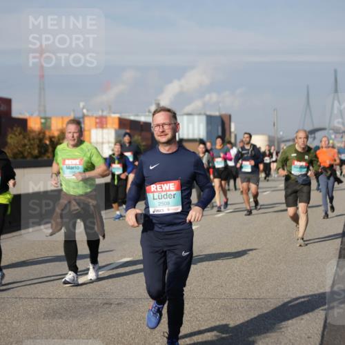 03.10.2025 - Köhlbrandbrückenlauf Jannik Wohlers http://msf.ph/oto/9085976 03.10.2025 10:07:40 Position 3 2509 meine-sportfotos.de