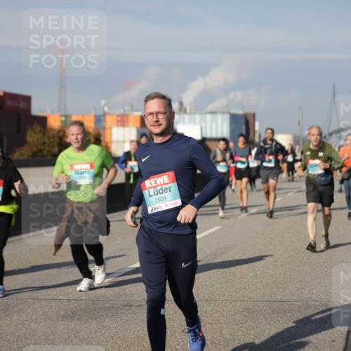 03.10.2025 - Köhlbrandbrückenlauf Jannik Wohlers http://msf.ph/oto/9085997 03.10.2025 10:07:40 Position 3 2509 meine-sportfotos.de