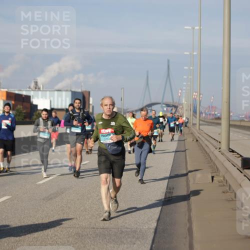 03.10.2025 - Köhlbrandbrückenlauf Jannik Wohlers http://msf.ph/oto/9086027 03.10.2025 10:07:42 Position 3 1713 meine-sportfotos.de