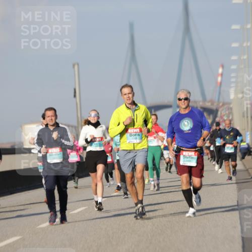 03.10.2025 - Köhlbrandbrückenlauf Jannik Wohlers http://msf.ph/oto/9086029 03.10.2025 09:57:06 Position 3 1611, 1768, 3406 meine-sportfotos.de