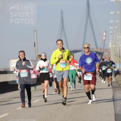 03.10.2025 - Köhlbrandbrückenlauf Jannik Wohlers http://msf.ph/oto/9086036 03.10.2025 09:57:06 Position 3 1768, 3406 meine-sportfotos.de