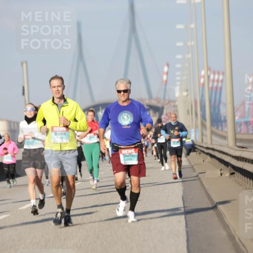 03.10.2025 - Köhlbrandbrückenlauf Jannik Wohlers http://msf.ph/oto/9086062 03.10.2025 09:57:07 Position 3 1768, 3406 meine-sportfotos.de