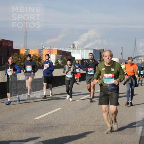 03.10.2025 - Köhlbrandbrückenlauf Jannik Wohlers http://msf.ph/oto/9086072 03.10.2025 10:07:42 Position 3 713 meine-sportfotos.de