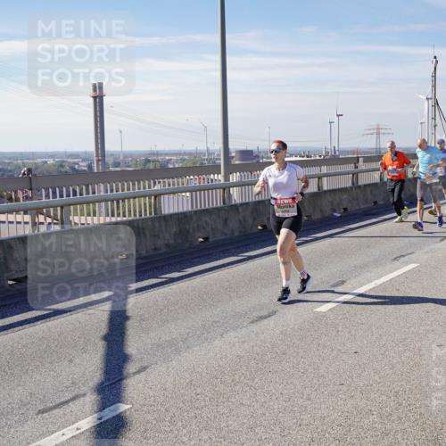 03.10.2025 - Köhlbrandbrückenlauf Michael Burmester http://msf.ph/oto/9086078 03.10.2025 12:43:29 Position 2  meine-sportfotos.de