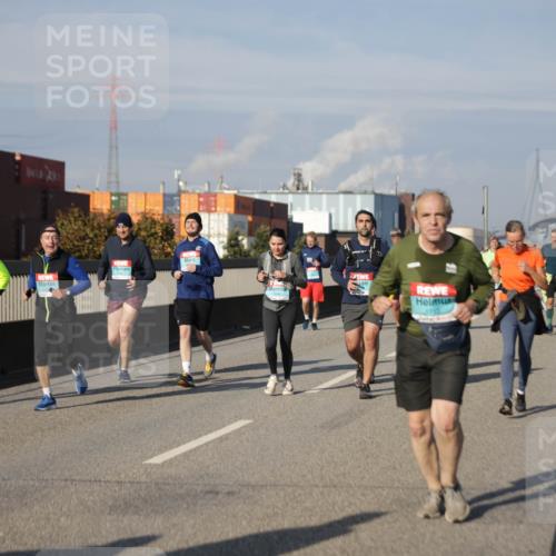 03.10.2025 - Köhlbrandbrückenlauf Jannik Wohlers http://msf.ph/oto/9086079 03.10.2025 10:07:42 Position 3 1713 meine-sportfotos.de