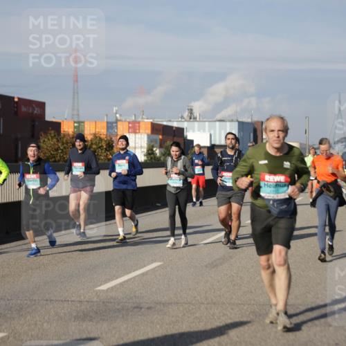 03.10.2025 - Köhlbrandbrückenlauf Jannik Wohlers http://msf.ph/oto/9086083 03.10.2025 10:07:42 Position 3 1713 meine-sportfotos.de