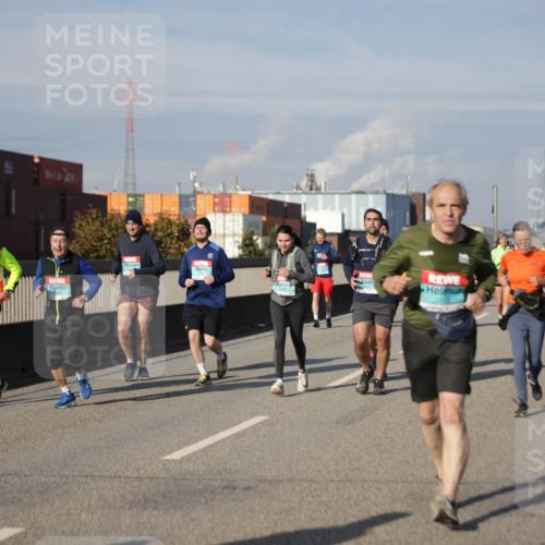 03.10.2025 - Köhlbrandbrückenlauf Jannik Wohlers http://msf.ph/oto/9086088 03.10.2025 10:07:43 Position 3 1713 meine-sportfotos.de