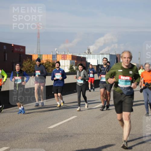03.10.2025 - Köhlbrandbrückenlauf Jannik Wohlers http://msf.ph/oto/9086095 03.10.2025 10:07:43 Position 3 1713 meine-sportfotos.de