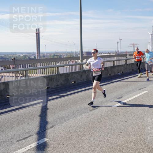 03.10.2025 - Köhlbrandbrückenlauf Michael Burmester http://msf.ph/oto/9086100 03.10.2025 12:43:29 Position 2  meine-sportfotos.de