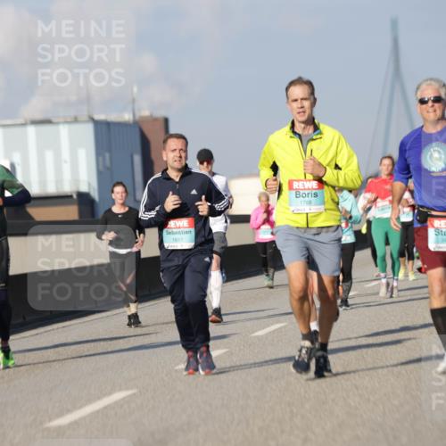 03.10.2025 - Köhlbrandbrückenlauf Jannik Wohlers http://msf.ph/oto/9086109 03.10.2025 09:57:08 Position 3 1611, 1768, 3406 meine-sportfotos.de