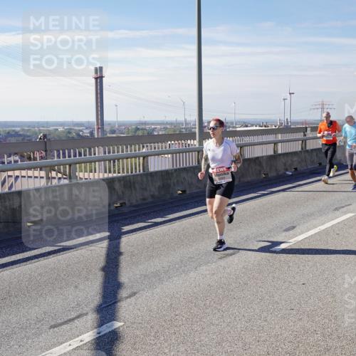 03.10.2025 - Köhlbrandbrückenlauf Michael Burmester http://msf.ph/oto/9086118 03.10.2025 12:43:29 Position 2 6089 meine-sportfotos.de
