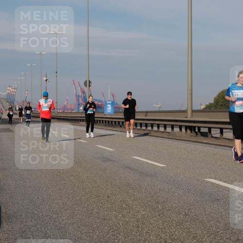 03.10.2025 - Köhlbrandbrückenlauf Fabian Wolf http://msf.ph/oto/9086142 03.10.2025 10:20:43 Position 3 2520 meine-sportfotos.de