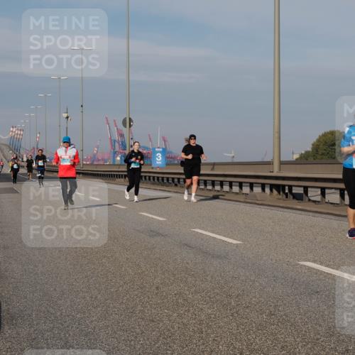 03.10.2025 - Köhlbrandbrückenlauf Fabian Wolf http://msf.ph/oto/9086155 03.10.2025 10:20:43 Position 3 3 meine-sportfotos.de