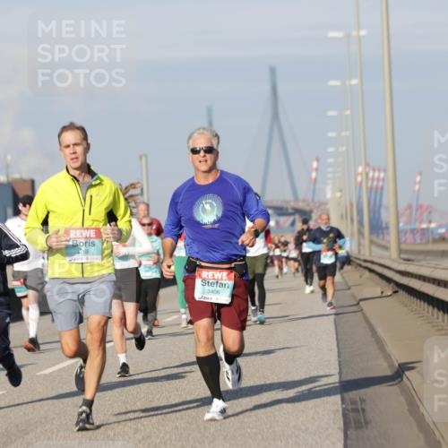 03.10.2025 - Köhlbrandbrückenlauf Jannik Wohlers http://msf.ph/oto/9086166 03.10.2025 09:57:10 Position 3 1611, 1768, 3406 meine-sportfotos.de