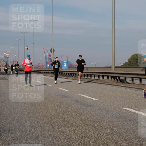 03.10.2025 - Köhlbrandbrückenlauf Fabian Wolf http://msf.ph/oto/9086168 03.10.2025 10:20:43 Position 3 3, 3, 2520 meine-sportfotos.de