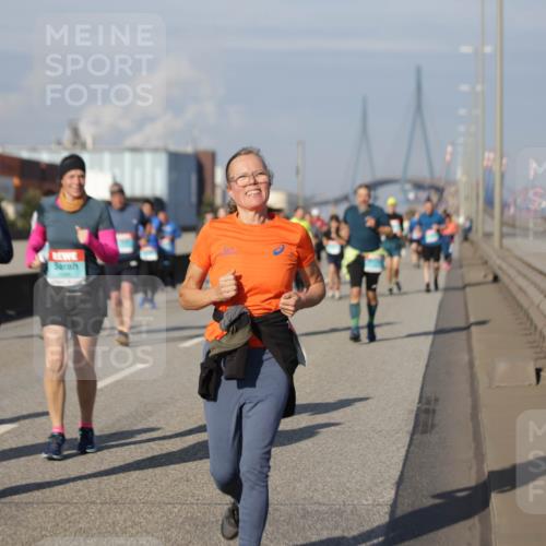 03.10.2025 - Köhlbrandbrückenlauf Jannik Wohlers http://msf.ph/oto/9086195 03.10.2025 10:07:45 Position 3  meine-sportfotos.de