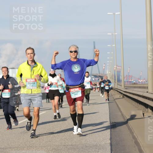 03.10.2025 - Köhlbrandbrückenlauf Jannik Wohlers http://msf.ph/oto/9086200 03.10.2025 09:57:10 Position 3 1768, 3406 meine-sportfotos.de
