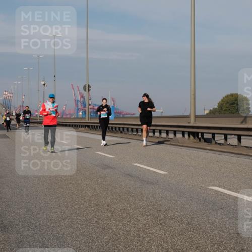 03.10.2025 - Köhlbrandbrückenlauf Fabian Wolf http://msf.ph/oto/9086211 03.10.2025 10:20:44 Position 3  meine-sportfotos.de