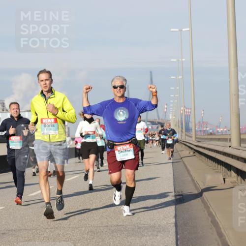 03.10.2025 - Köhlbrandbrückenlauf Jannik Wohlers http://msf.ph/oto/9086221 03.10.2025 09:57:11 Position 3 1611, 1768, 3406 meine-sportfotos.de