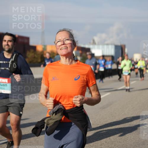 03.10.2025 - Köhlbrandbrückenlauf Jannik Wohlers http://msf.ph/oto/9086226 03.10.2025 10:07:46 Position 3 2635 meine-sportfotos.de