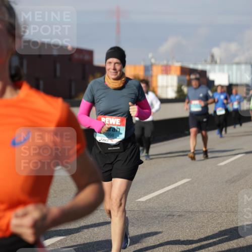 03.10.2025 - Köhlbrandbrückenlauf Jannik Wohlers http://msf.ph/oto/9086253 03.10.2025 10:07:47 Position 3 1998 meine-sportfotos.de