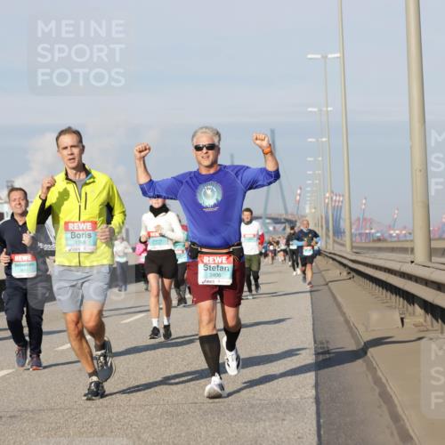 03.10.2025 - Köhlbrandbrückenlauf Jannik Wohlers http://msf.ph/oto/9086265 03.10.2025 09:57:11 Position 3 1611, 1768, 3406 meine-sportfotos.de