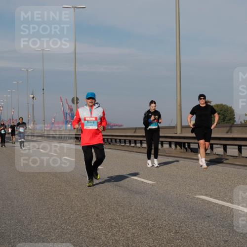 03.10.2025 - Köhlbrandbrückenlauf Fabian Wolf http://msf.ph/oto/9086276 03.10.2025 10:20:48 Position 3 2306 meine-sportfotos.de
