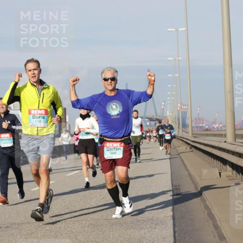 03.10.2025 - Köhlbrandbrückenlauf Jannik Wohlers http://msf.ph/oto/9086282 03.10.2025 09:57:11 Position 3 1768, 3406 meine-sportfotos.de