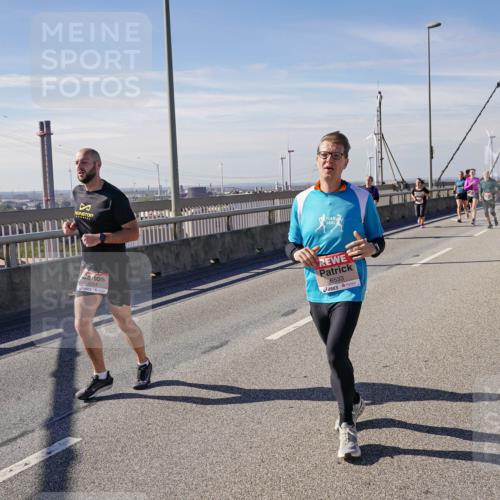03.10.2025 - Köhlbrandbrückenlauf Michael Burmester http://msf.ph/oto/9086286 03.10.2025 12:43:34 Position 2 6533 meine-sportfotos.de