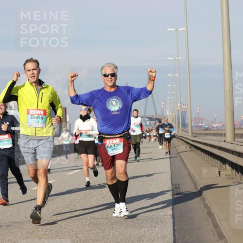 03.10.2025 - Köhlbrandbrückenlauf Jannik Wohlers http://msf.ph/oto/9086288 03.10.2025 09:57:11 Position 3 1611, 1768, 3406 meine-sportfotos.de