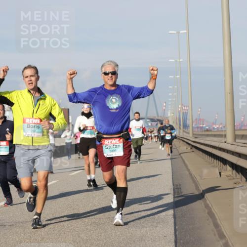 03.10.2025 - Köhlbrandbrückenlauf Jannik Wohlers http://msf.ph/oto/9086299 03.10.2025 09:57:11 Position 3 1768, 3406 meine-sportfotos.de