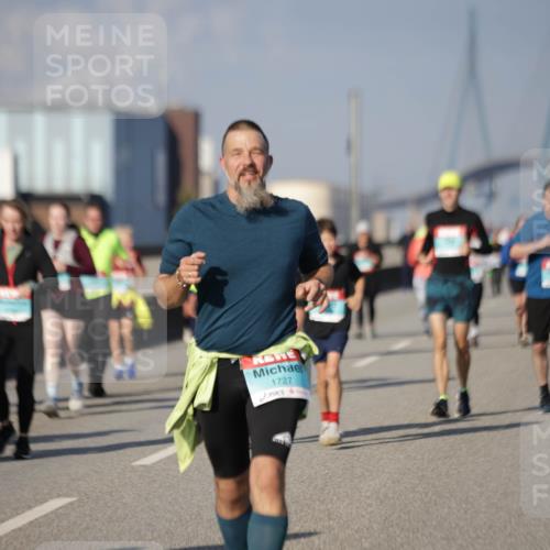 03.10.2025 - Köhlbrandbrückenlauf Jannik Wohlers http://msf.ph/oto/9086301 03.10.2025 10:07:49 Position 3 1727 meine-sportfotos.de