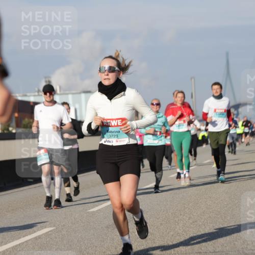 03.10.2025 - Köhlbrandbrückenlauf Jannik Wohlers http://msf.ph/oto/9086350 03.10.2025 09:57:13 Position 3 3723 meine-sportfotos.de