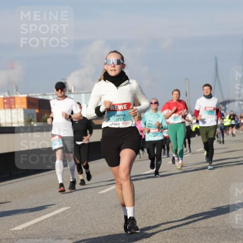 03.10.2025 - Köhlbrandbrückenlauf Jannik Wohlers http://msf.ph/oto/9086360 03.10.2025 09:57:13 Position 3 3723 meine-sportfotos.de