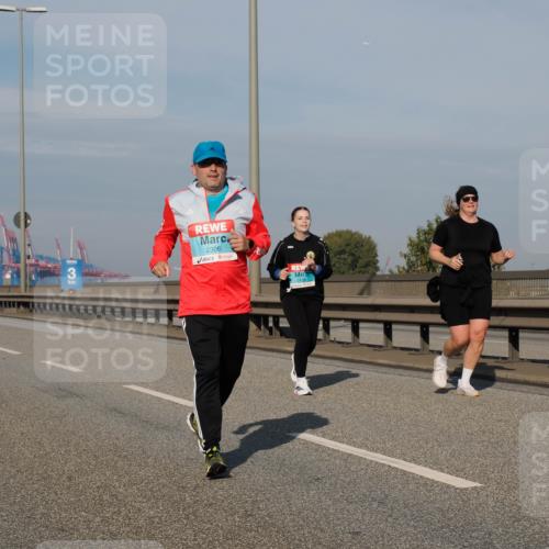 03.10.2025 - Köhlbrandbrückenlauf Fabian Wolf http://msf.ph/oto/9086388 03.10.2025 10:20:50 Position 3 3, 2306, 3103 meine-sportfotos.de
